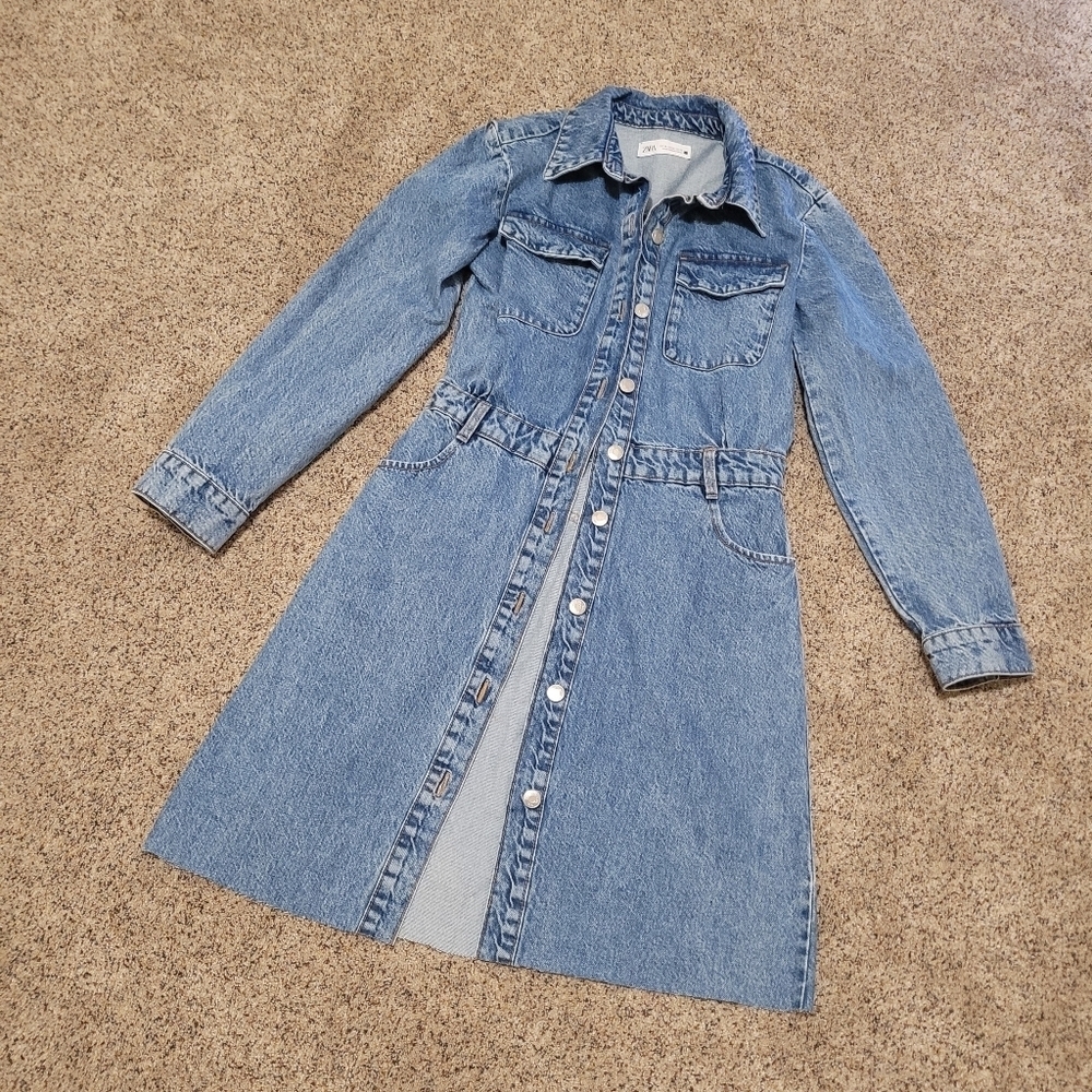 Denim Button-Front Long Sleeve Dress - Light Blue